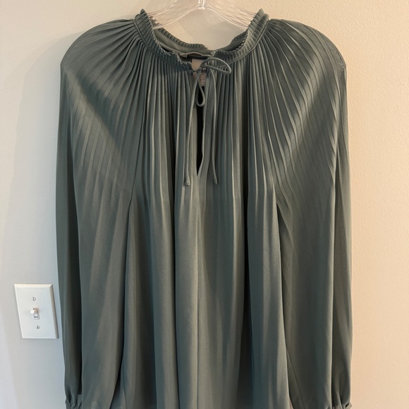 H&M Pleated Sage Blouse - Picture 1 of 3